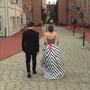 Black and white Colette prom dress